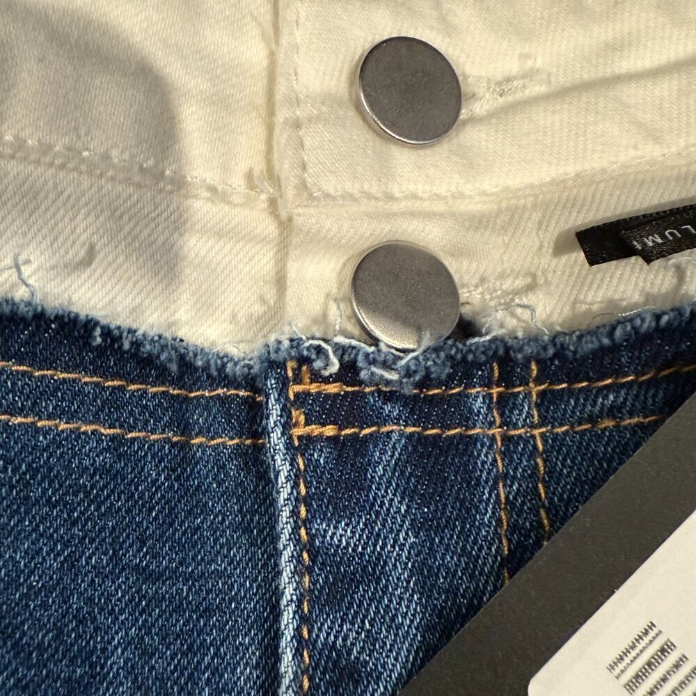 Lumina Italian High Waist , Wide Leg Italian Designer Jeans Size small 26 NWT - Picture 2 of 12